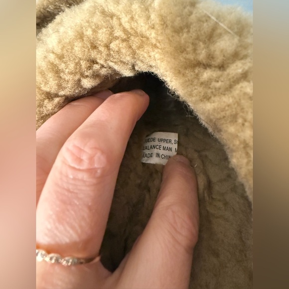 Bearpaw Slippers - Picture 7 of 9